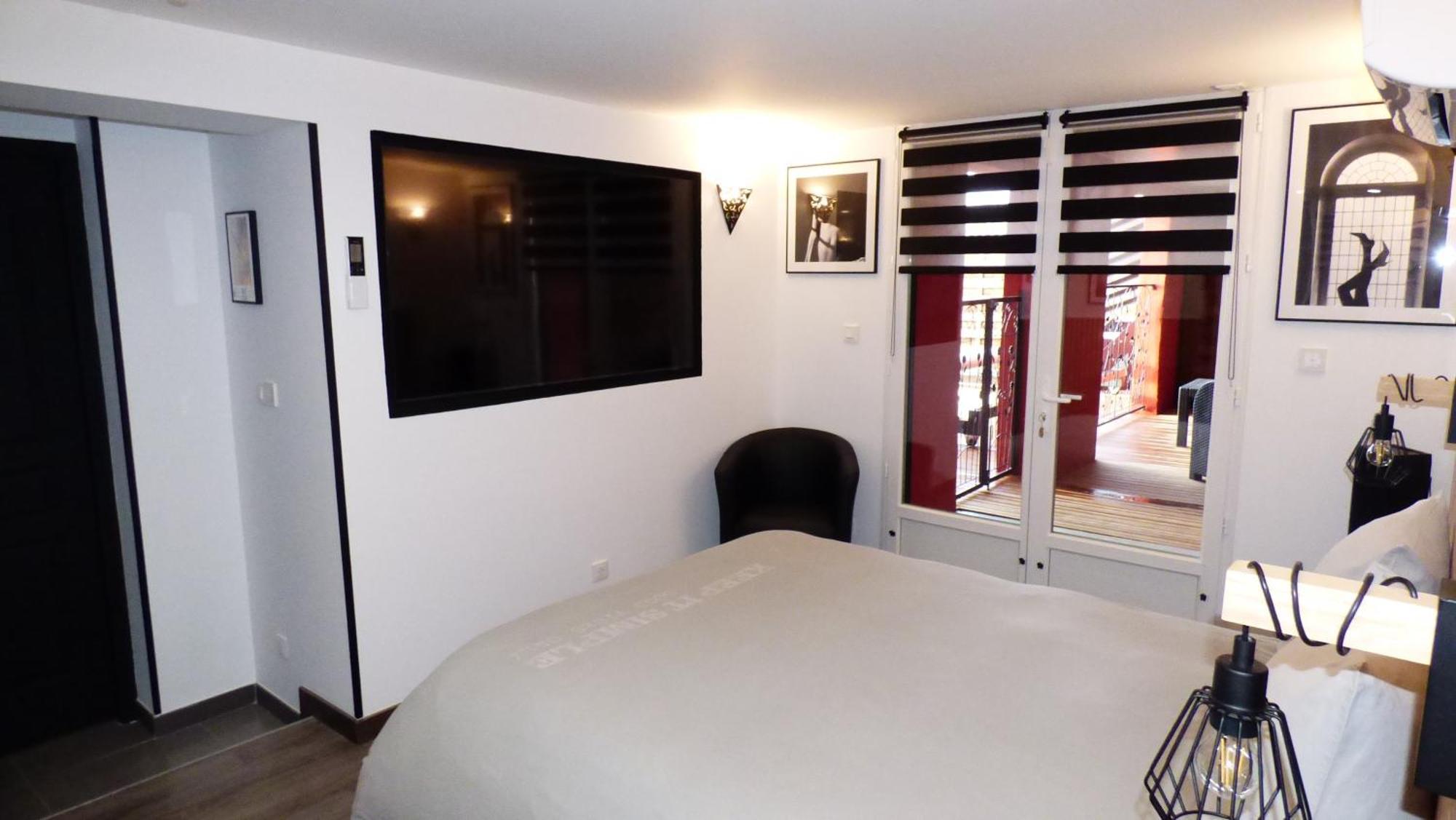 La Colline Aux Yeux Doubs Bed & Breakfast Baume-les-Dames Dış mekan fotoğraf