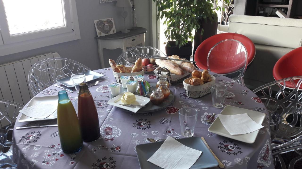 La Colline Aux Yeux Doubs Bed & Breakfast Baume-les-Dames Dış mekan fotoğraf